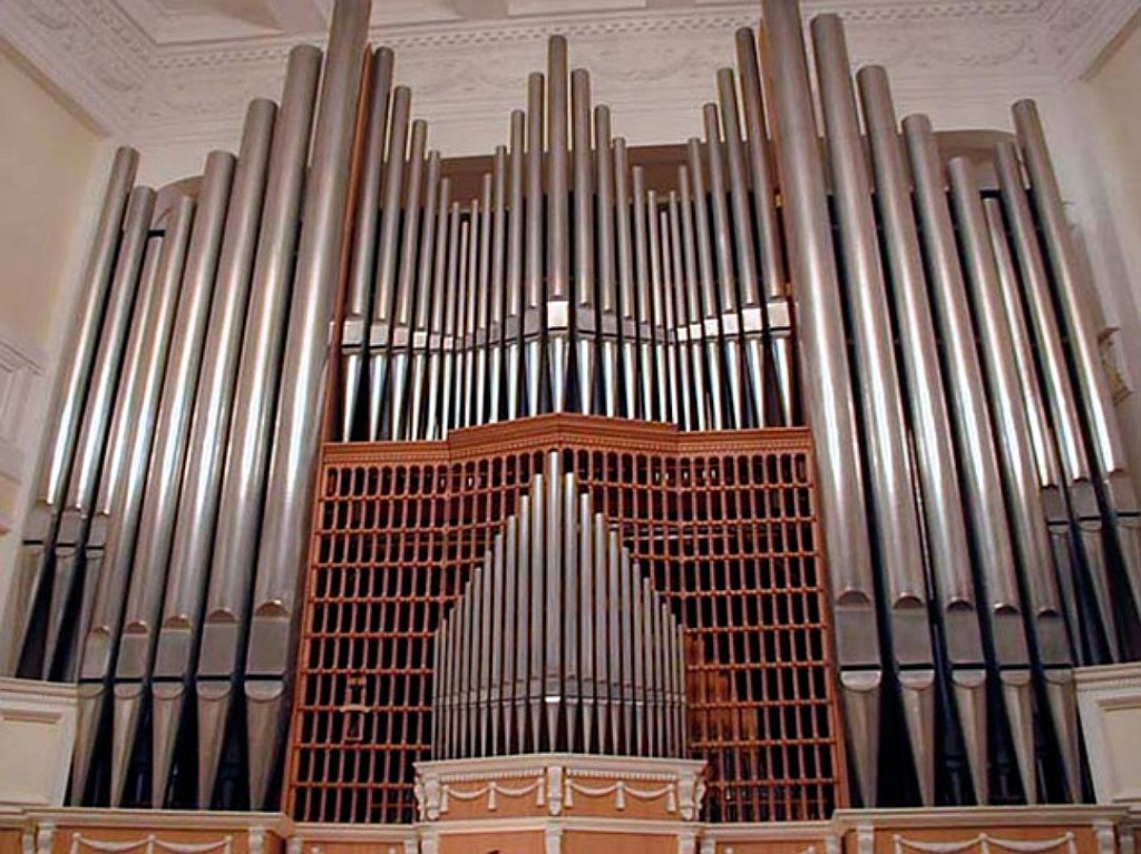 Зал органной и камерной музыки.jpg